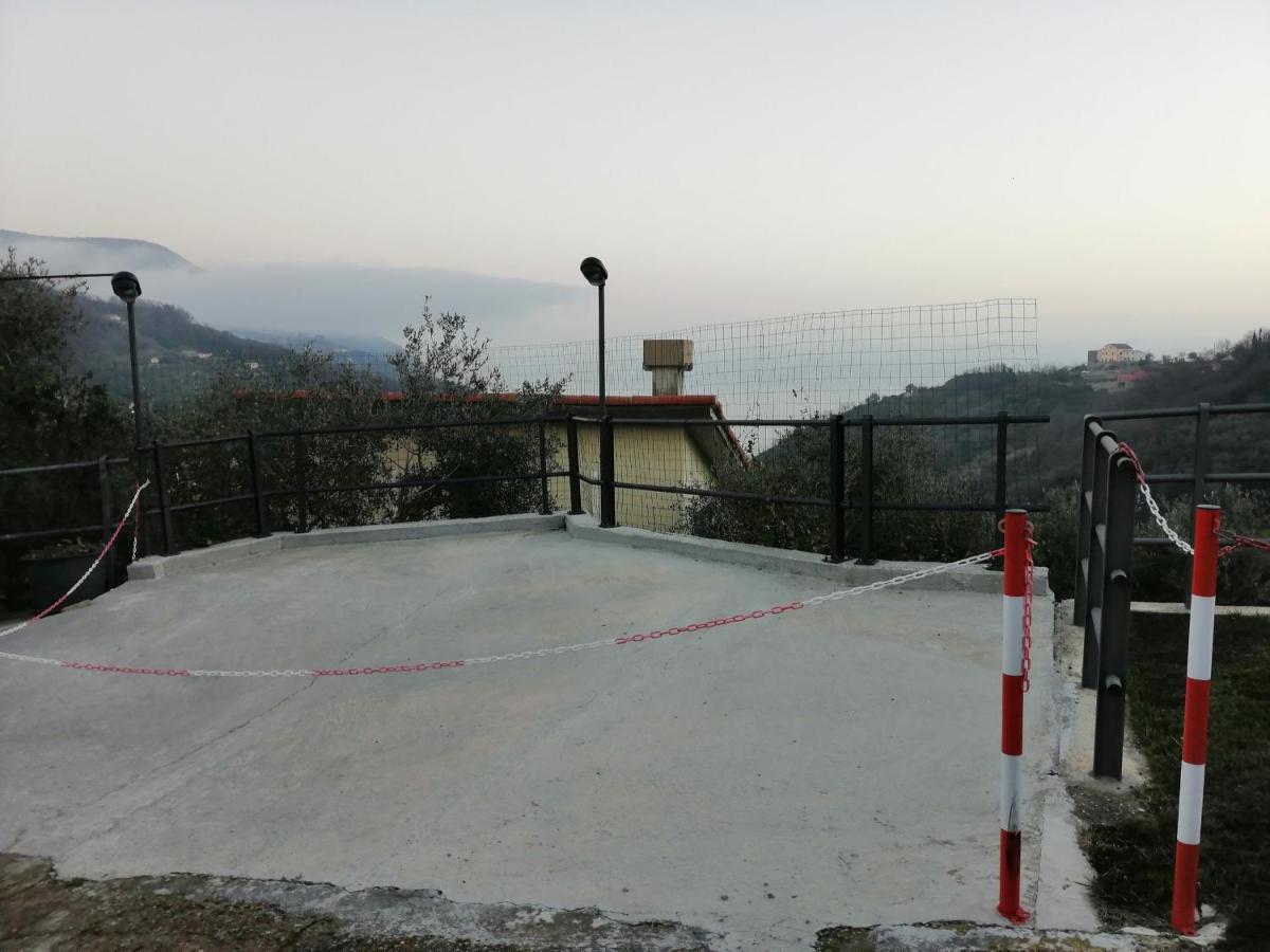 דירות מונליה Casa Elena מראה חיצוני תמונה