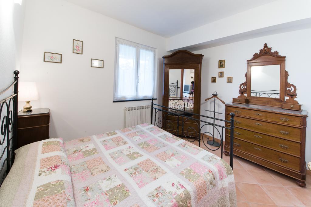 דירות מונליה Casa Elena חדר תמונה