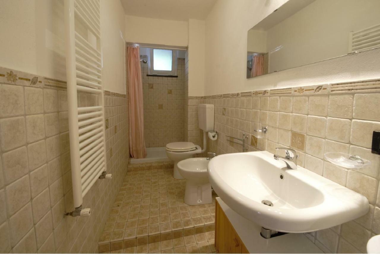 דירות מונליה Casa Elena מראה חיצוני תמונה